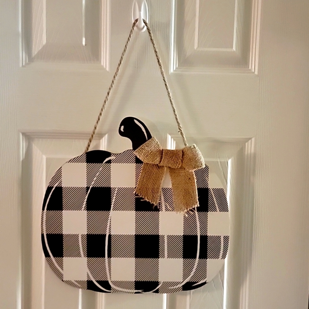 Holiday 6-inch Wooden Pumpkin Decor